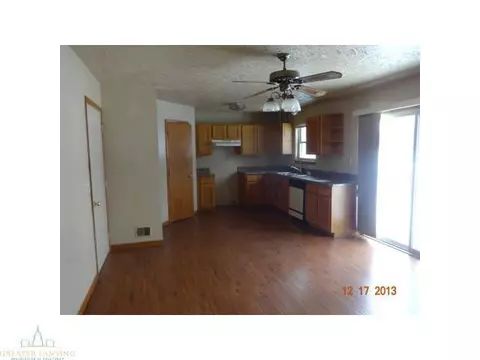 2485 Featherstone Dr, Lansing, MI 48911 photo 4
