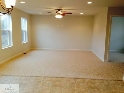 722 Little Creek Path, Perry, MI 48872 photo 4