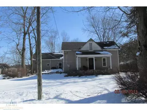 2878 N Ferris Rd, Sumner, MI 48889 photo 1
