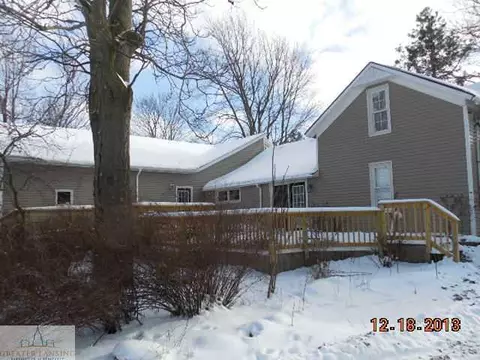 2878 N Ferris Rd, Sumner, MI 48889 photo 2