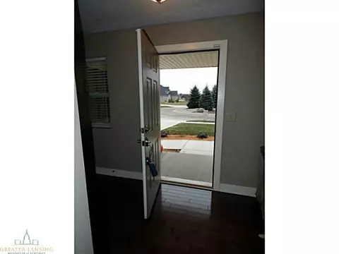 4495 Lavender Ln, Dewitt, MI 48820 photo 2