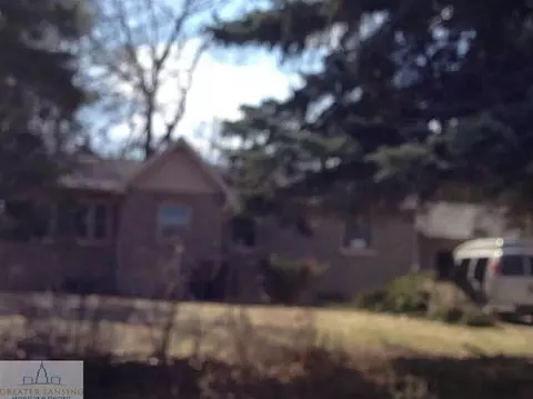 412 E Riv, Grand Ledge, MI 48837 photo 1
