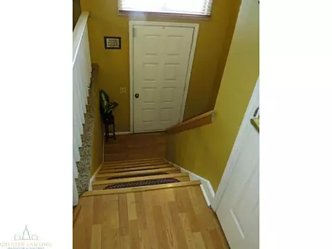 1229 Redpole, Dewitt, MI 48820 photo 2
