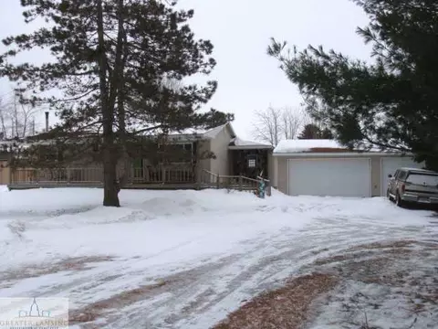 7465 W Maple Rapids Rd St, Saint Johns, MI 48879 photo 3