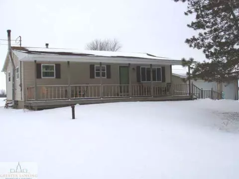 7465 W Maple Rapids Rd St, Saint Johns, MI 48879 photo 1