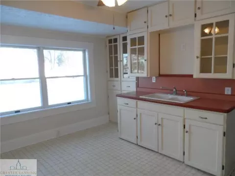 14229 Center St, Eagle, MI 48822 photo 4