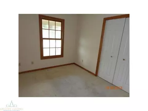 2540 Cunningham Dr, Lansing, MI 48911 photo 8