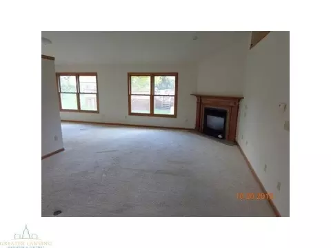 2540 Cunningham Dr, Lansing, MI 48911 photo 4