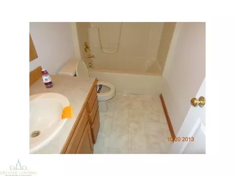 2540 Cunningham Dr, Lansing, MI 48911 photo 9