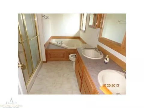 2540 Cunningham Dr, Lansing, MI 48911 photo 12