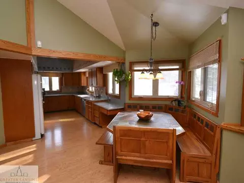 175 Gale, Mason, MI 48854 photo 6