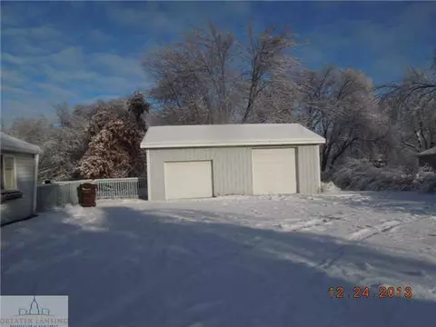 5635 Ann Dr, Bath, MI 48808 photo 2