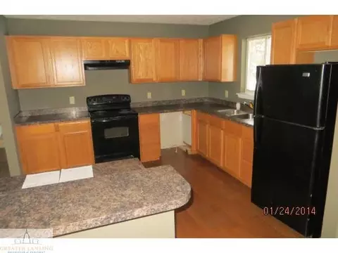 11094 Upton Rd, Bath, MI 48808 photo 4