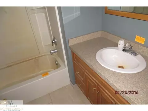 11094 Upton Rd, Bath, MI 48808 photo 8