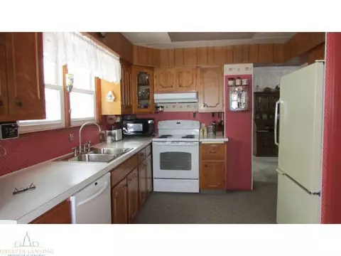 502 E Ash St, Mason, MI 48854 photo 6