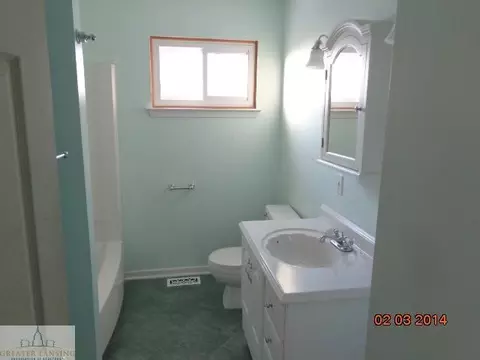 1005 Tracy St, Owosso, MI 48867 photo 4