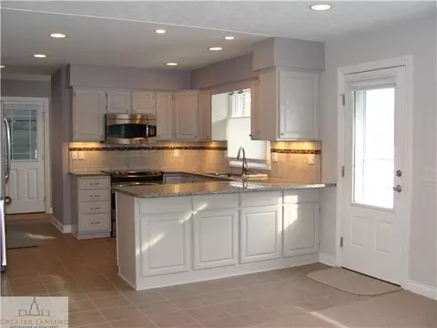 403 Beech, Charlotte, MI 48813 photo 8