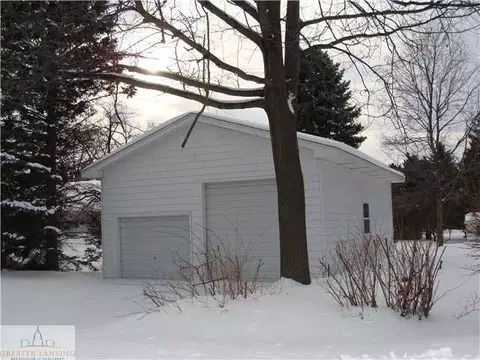 403 Beech, Charlotte, MI 48813 photo 3
