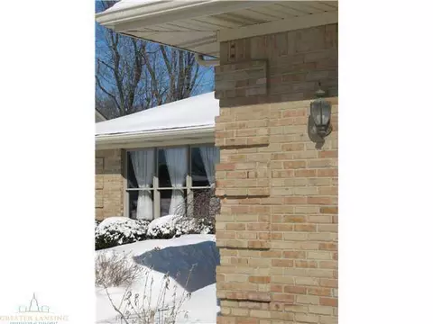 1085 Brookside Dr, Grand Ledge, MI 48837 photo 2