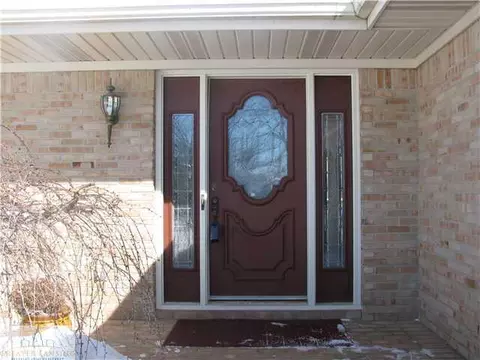 1085 Brookside Dr, Grand Ledge, MI 48837 photo 3