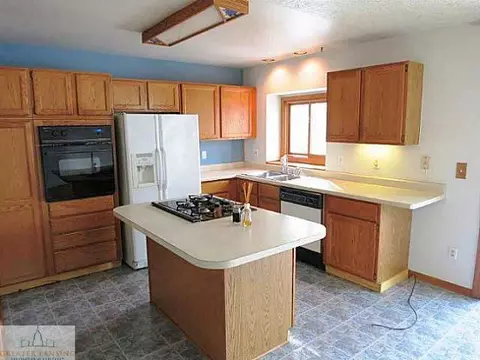 1910 Carson St, Lansing, MI 48911 photo 3