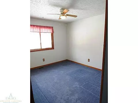 1910 Carson St, Lansing, MI 48911 photo 9