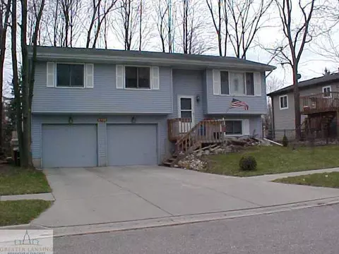 1910 Carson St, Lansing, MI 48911 photo 1