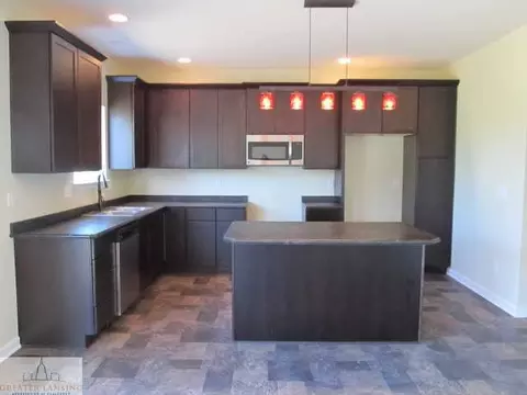 6775 Thunder Ln, Lansing, MI 48906 photo 9