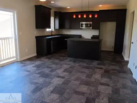 6775 Thunder Ln, Lansing, MI 48906 photo 8