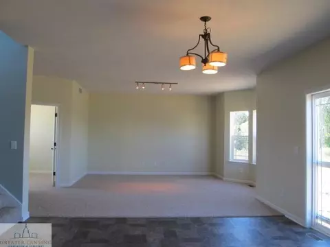6775 Thunder Ln, Lansing, MI 48906 photo 5