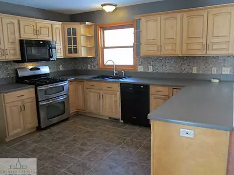 442 Button, Okemos, MI 48864 photo 3