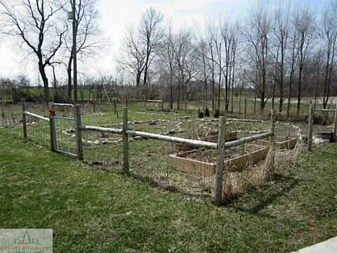 442 Button, Okemos, MI 48864 photo 24