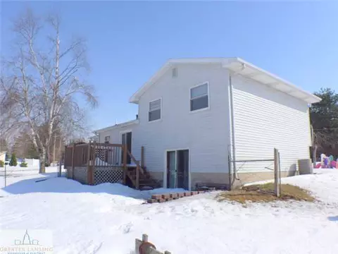 301 Valley Ct, Perry, MI 48872 photo 13