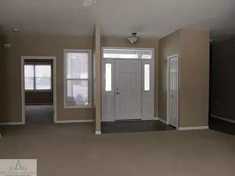 1802 Persimmon Path, Holt, MI 48842 photo 5