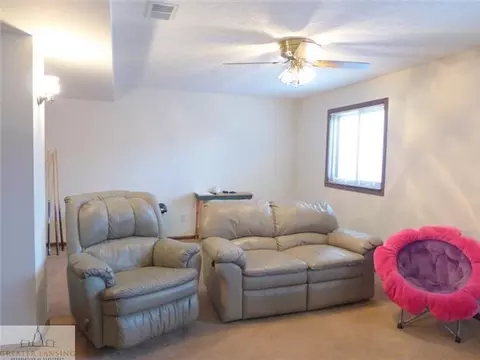 301 Creeping Brook Ln, Dewitt, MI 48820 photo 14
