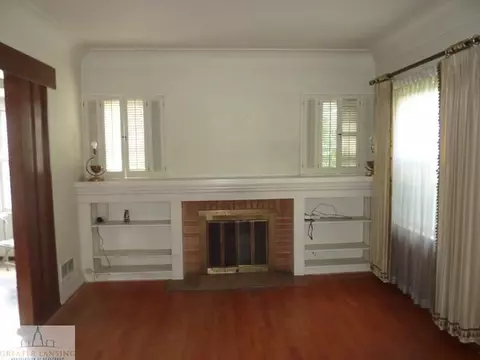 5839 Lake Dr, Haslett, MI 48840 photo 3