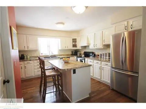 506 Dewitt Dr, Dewitt, MI 48820 photo 2