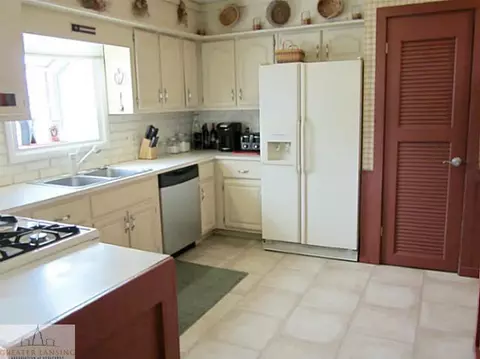 8622 Juniper St, Lansing, MI 48917 photo 5