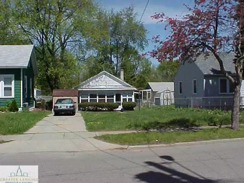 247 Randolph, Lansing, MI 48906 photo 2