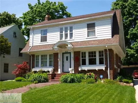 430 Everett, Lansing, MI 48915 photo 1