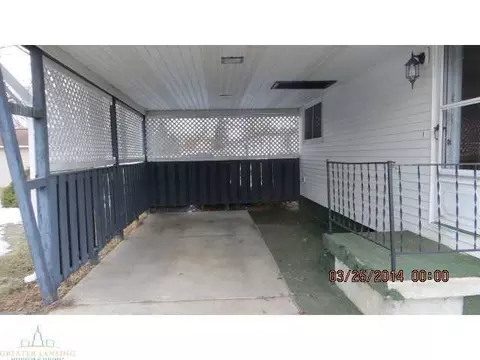 601 Ryan St, Owosso, MI 48867 photo 4
