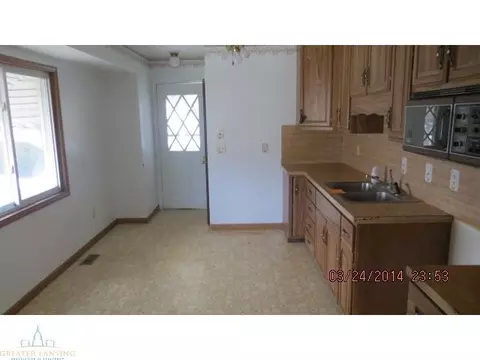 601 Ryan St, Owosso, MI 48867 photo 5