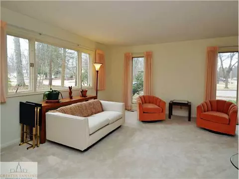 3940 Binghampton Dr, Okemos, MI 48864 photo 5