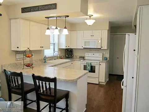 201 Westbrook, Dewitt, MI 48820 photo 6
