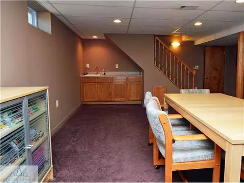2203 Barstow Rd, Lansing, MI 48906 photo 12