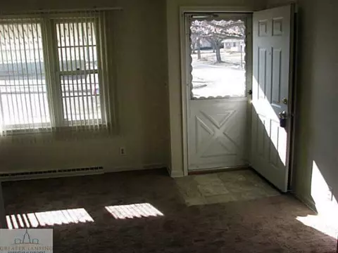 4701 Devonshire Ave, Lansing, MI 48910 photo 3