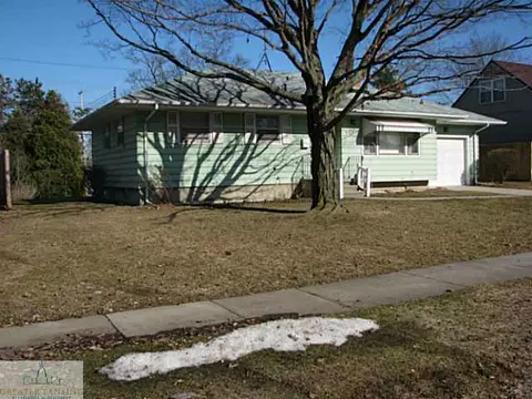 4701 Devonshire Ave, Lansing, MI 48910 photo 2