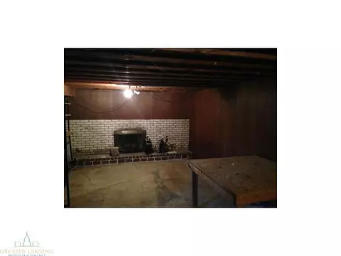 535 Haslett, Williamston, MI 48895 photo 9
