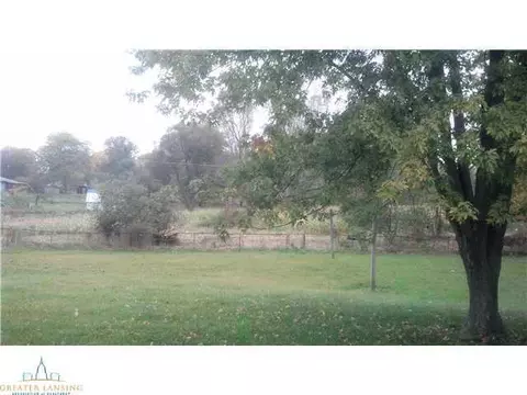 535 Haslett, Williamston, MI 48895 photo 3