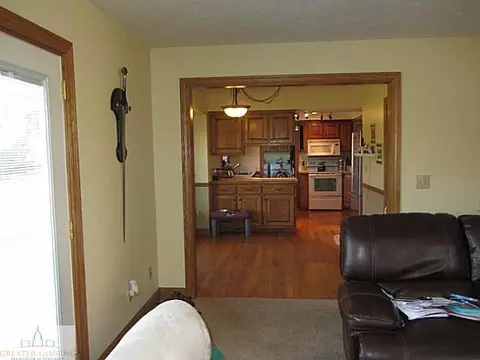 7789 Hunter, Bath, MI 48808 photo 3